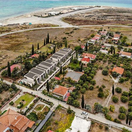 Serene Seafront Villas Nea Iraklia Dış mekan fotoğraf