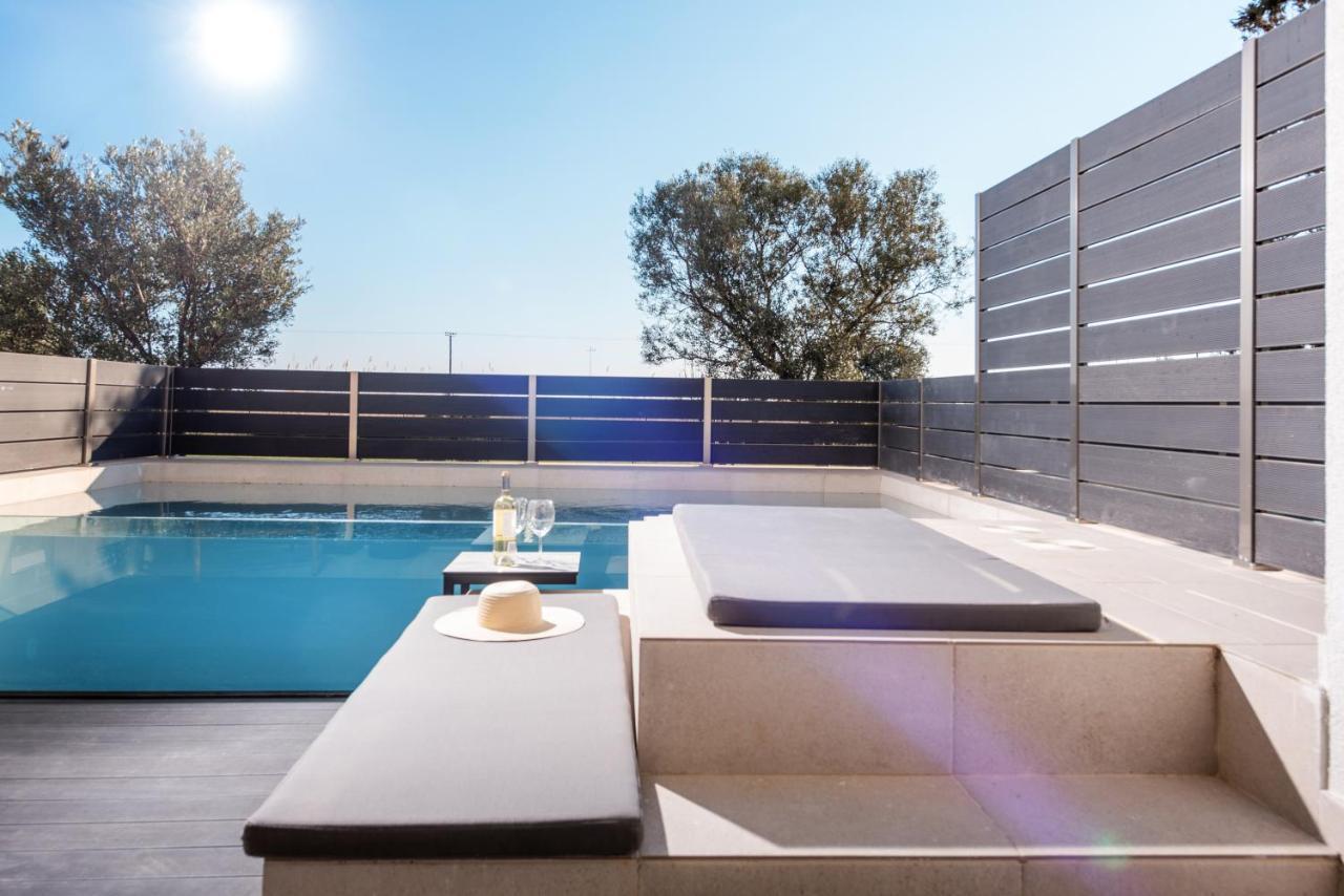 Serene Seafront Villas Nea Iraklia Dış mekan fotoğraf