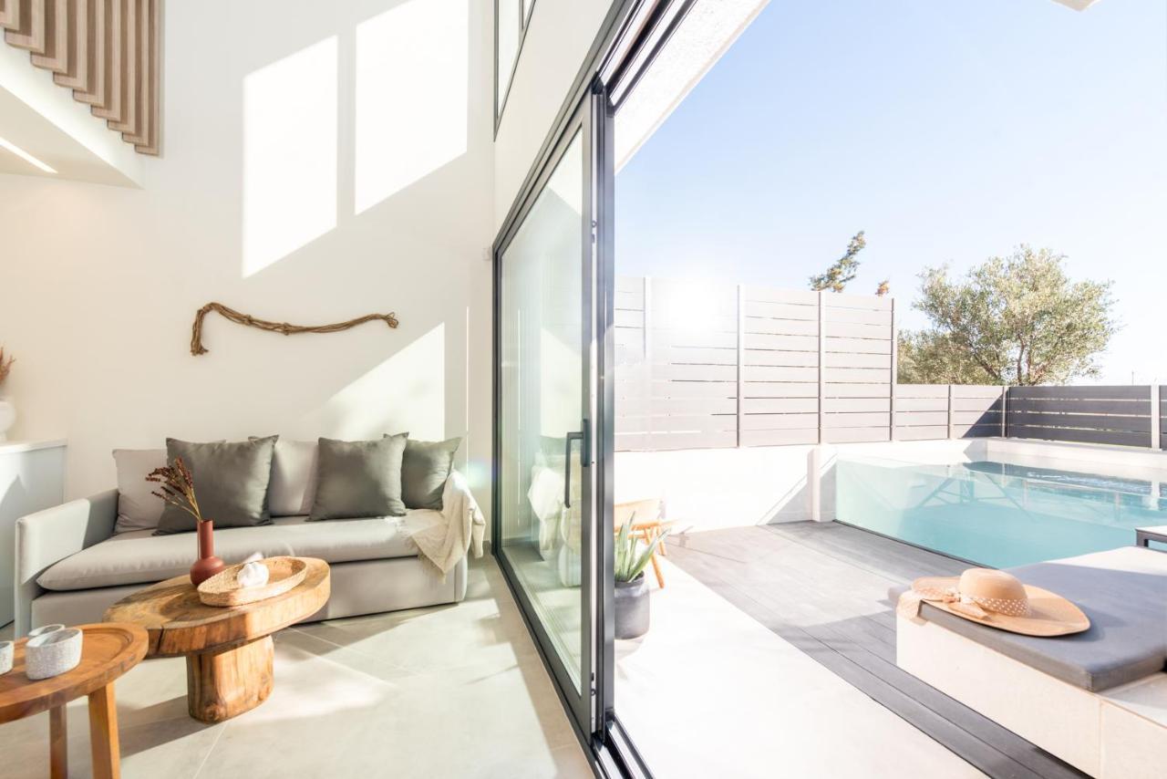 Serene Seafront Villas Nea Iraklia Dış mekan fotoğraf