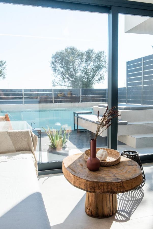 Serene Seafront Villas Nea Iraklia Dış mekan fotoğraf