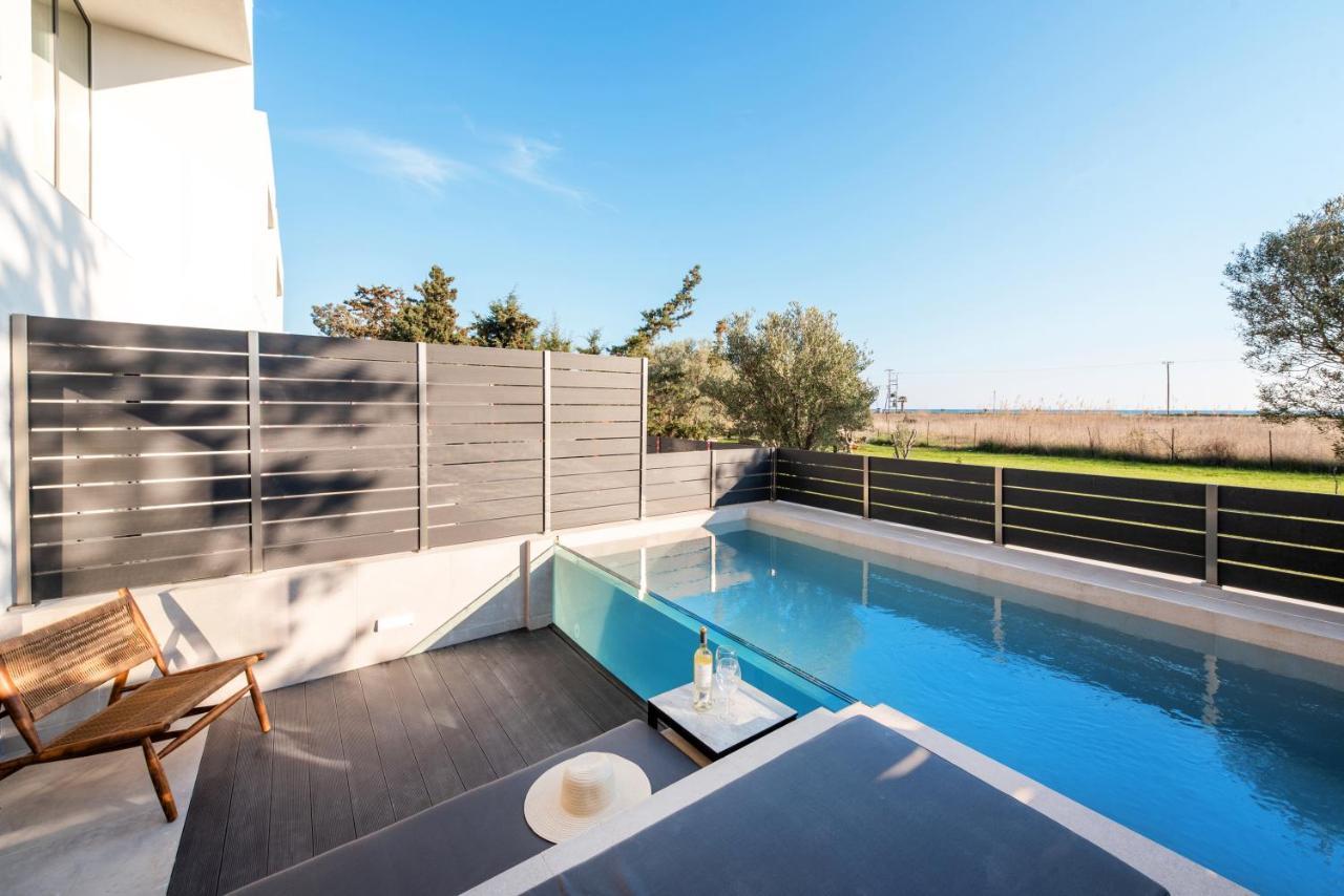 Serene Seafront Villas Nea Iraklia Dış mekan fotoğraf
