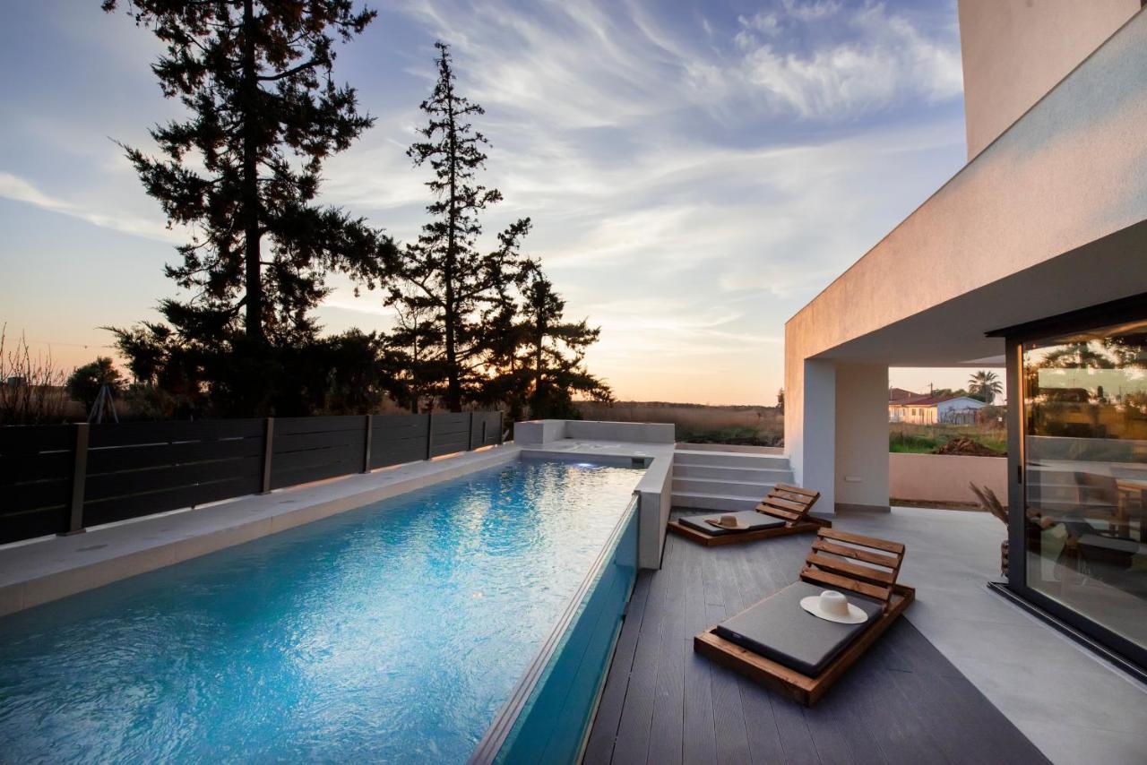 Serene Seafront Villas Nea Iraklia Dış mekan fotoğraf