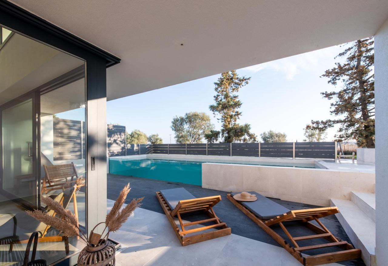 Serene Seafront Villas Nea Iraklia Dış mekan fotoğraf