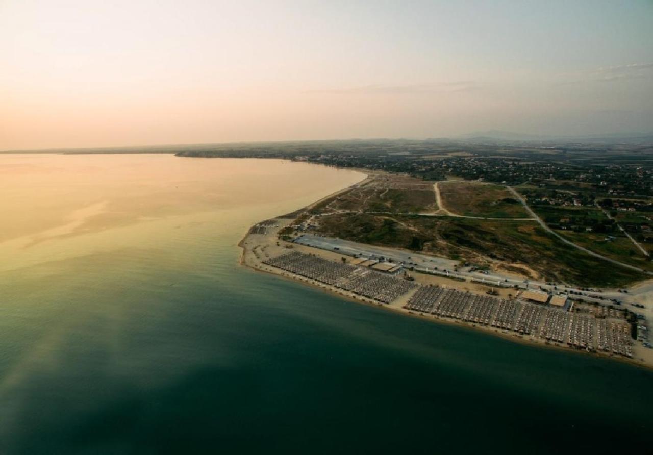 Serene Seafront Villas Nea Iraklia Dış mekan fotoğraf